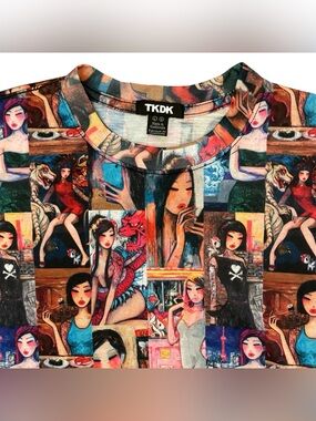 NEW Tokidoki Tattoo Girl Collage Gallery Portrait T-Shirt Men’s Large Tee NWT